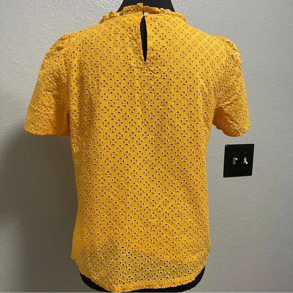 J.Crew Eyelet puff-sleeve top SMALL - Picture 4 of 5